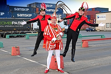 ImOrnat 2024-01-01 25  Unser Wahlabend Fotoshooting im Ornat : DVPJ, Matthias I, Leonardo I., Prinz Karneval, Prinz, Prinzessin Milen aI., Hofmarschälle, Pagen, Paginnen, HDK, Duisburg, Karneval, Helau, Tollität, Event, Session 2023, Session 2024, HDK, Duisburg, Hauptausschuss