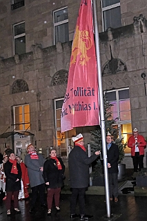 Hofburg 2024-01-12 07  Einzug in die Hofburg - 12. Januar 20204, ein kühler Abend am WYNDHAM Hotel Duisburger Hof. Wir begrüßten die anwesenden Gesellschaften vor der Tür mit anschließender Fahnenhissung. Danach gab es ein feucht fröhliches Miteinander im warmen Pfeilersaal. : DVPJ, Matthias I, Leonardo I., Prinz Karneval, Prinz, Prinzessin Milen aI., Hofmarschälle, Pagen, Paginnen, HDK, Duisburg, Karneval, Helau, Tollität, Event, Session 2023, Session 2024, HDK, Duisburg, Hauptausschuss