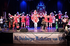 03 KindKarMusket 2024-01-27 13  Tour-Samstag 27. Januar - 2 Mal Seniorenkarneval, bei der AWO und HEWAG, zum Start in den Samstagabend. Danach zu den jüngeren Narren bei der Kindersitzung der Musketiere im Steinhof. Einmal dann über den Rhein zur 2. Kostümsitzung der KG Baerl und zum Pfarrkarneval St.Peter in Rheinhausen. Der 6. Stop ist dann das Kostümfest der KG Op de Hippe Höh im Süden Duisburgs. Dann weiter in die Stadtmitte. Einmal zur Damensitzung der Prinzengarde und zur Sitzung der KG Blau-Gold in der Falkstraße. Und dann zum Highlight des Abends. Heimspiel auf der Prunksitzung von Rot-Weiß Hamborn-Marxloh. : DVPJ, Matthias I, Leonardo I., Prinz Karneval, Prinz, Prinzessin Milen aI., Hofmarschälle, Pagen, Paginnen, HDK, Duisburg, Karneval, Helau, Tollität, Event, Session 2023, Session 2024, HDK, Duisburg, Hauptausschuss