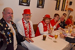 WagenbauSerm 2024-02-01 21  Besuch beim Südstern - Eine schöne Tradition zur der die Wagenbauer der KG Südstern in Term  jedes Jahr eine Woche vor Weiberfastnacht einladen. Das Wagenbauessen verbunden mit dem Besuch deren Wagenbauhalle. : DVPJ, Matthias I, Leonardo I., Prinz Karneval, Prinz, Prinzessin Milen aI., Hofmarschälle, Pagen, Paginnen, HDK, Duisburg, Karneval, Helau, Tollität, Event, Session 2023, Session 2024, HDK, Duisburg, Hauptausschuss