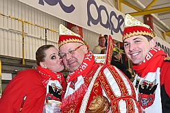 01 HDKKarneOnIce 2024-02-02 19  HDK und Marxloher Jecken - Neuauflage von „Karneval on Ice“ in der PreZero Rheinlarndhalle. Eislaufen bei karnevalistischem Show-Programm. Eishockey wurde auch gespielt, Team Karneval und Team Rathaus trennten sich unentschieden. Dann zur 2. Neuauflage, Karnevals-Party der Marxloher Jecken im „Haus Birken“ in Neumühl. : DVPJ, Matthias I, Leonardo I., Prinz Karneval, Prinz, Prinzessin Milen aI., Hofmarschälle, Pagen, Paginnen, HDK, Duisburg, Karneval, Helau, Tollität, Event, Session 2023, Session 2024, HDK, Duisburg, Hauptausschuss