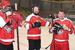 01 HDKKarneOnIce 2024-02-02 22  HDK und Marxloher Jecken - Neuauflage von „Karneval on Ice“ in der PreZero Rheinlarndhalle. Eislaufen bei karnevalistischem Show-Programm. Eishockey wurde auch gespielt, Team Karneval und Team Rathaus trennten sich unentschieden. Dann zur 2. Neuauflage, Karnevals-Party der Marxloher Jecken im „Haus Birken“ in Neumühl. : DVPJ, Matthias I, Leonardo I., Prinz Karneval, Prinz, Prinzessin Milen aI., Hofmarschälle, Pagen, Paginnen, HDK, Duisburg, Karneval, Helau, Tollität, Event, Session 2023, Session 2024, HDK, Duisburg, Hauptausschuss