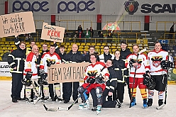 01 HDKKarneOnIce 2024-02-02 34  HDK und Marxloher Jecken - Neuauflage von „Karneval on Ice“ in der PreZero Rheinlarndhalle. Eislaufen bei karnevalistischem Show-Programm. Eishockey wurde auch gespielt, Team Karneval und Team Rathaus trennten sich unentschieden. Dann zur 2. Neuauflage, Karnevals-Party der Marxloher Jecken im „Haus Birken“ in Neumühl. : DVPJ, Matthias I, Leonardo I., Prinz Karneval, Prinz, Prinzessin Milen aI., Hofmarschälle, Pagen, Paginnen, HDK, Duisburg, Karneval, Helau, Tollität, Event, Session 2023, Session 2024, HDK, Duisburg, Hauptausschuss