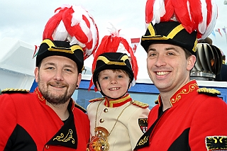 duisport 2024-02-09 10  Ein Fahrt mit der Karl Jarres mit duisport - Gern folgten se. Tollität Prinz Matthias I., Kinderprinz Leonardo I. mit Prinzessin Milena I. und ihren Crews der Einladung von duisport zu einer Fahrt über den Rhein mit der Karl Jarres. Inklusiv war eine Stop am Löschboot der Duisburger Feuerwehr. : DVPJ, Matthias I, Leonardo I., Prinz Karneval, Prinz, Prinzessin Milen aI., Hofmarschälle, Pagen, Paginnen, HDK, Duisburg, Karneval, Helau, Tollität, Event, Session 2023, Session 2024, HDK, Duisburg, Hauptausschuss