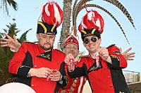 Teneriffa 2024-FEB 142  Zum guten Schluss.. - CARNAVAL - PUERTO DE LA CRUZ. Farbenprächtiger Ausklang einer kurzen, sensationellen Session 2023 / 2024 auf Teneriffa. : DVPJ, Matthias I, Leonardo I., Prinz Karneval, Prinz, Prinzessin Milen aI., Hofmarschälle, Pagen, Paginnen, HDK, Duisburg, Karneval, Helau, Tollität, Event, Session 2023, Session 2024, HDK, Duisburg, Hauptausschuss