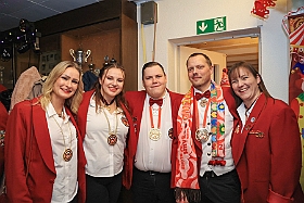 Mitsingabend 2025-01-04 16  Loss mer Singe - Am Samstag 4. Januar 2025 waren wir im „The Point“ in Krefeld-Uerdingen zum 10. Mitsingabend nach „Loss mer Singe“ Art. : DVPJ, Holger II, Phil II., Prinz Karneval, Prinz, Prinzessin Mia I., Hofmarschälle, Page, Pagen, Paginnen, HDK, Duisburg, Karneval, Helau, Tollität, Event, Session 2024, Session 2025, HDK Duisburg, Hauptausschuss, Hauptausschuss Karneval Duisburg, Duisburg ist echt