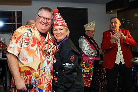 Mitsingabend 2025-01-04 18  Loss mer Singe - Am Samstag 4. Januar 2025 waren wir im „The Point“ in Krefeld-Uerdingen zum 10. Mitsingabend nach „Loss mer Singe“ Art. : DVPJ, Holger II, Phil II., Prinz Karneval, Prinz, Prinzessin Mia I., Hofmarschälle, Page, Pagen, Paginnen, HDK, Duisburg, Karneval, Helau, Tollität, Event, Session 2024, Session 2025, HDK Duisburg, Hauptausschuss, Hauptausschuss Karneval Duisburg, Duisburg ist echt