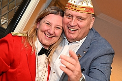Senatorena RotFunken 2025-01-10 18  Senatorenabend - Am Freitag 10. Jan war 2025 sind wir der Einladung zum Senatorenabend der KG Roten Funken gefolgt. Ein schöner entspannender Abend im „Theodor König Keller“. : DVPJ, Holger II, Phil II., Prinz Karneval, Prinz, Prinzessin Mia I., Hofmarschälle, Page, Pagen, Paginnen, HDK, Duisburg, Karneval, Helau, Tollität, Event, Session 2024, Session 2025, HDK Duisburg, Hauptausschuss, Hauptausschuss Karneval Duisburg, Duisburg ist echt