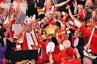 Kuerung 2025-01-18 034  Endlich Prinz Holger II. - Am Samstag 18. Januar 2025 war es endlich soweit. Kürung se. Tollität Prinz Holger II. Mit einem Gala-Abend in der ausverkauften Mercatorhalle in Duisburg. Ein stimmungsvoller Abend mit Show, Musik und Tanz.  Vorab präsentierte sich die Prinzencrew 2025 im WYNDHAM Hotel Duisburger Hof der Leibgarde se. Tollität, die Prinzengarde der Stadt Duisburg. : DVPJ, Holger II, Phil II., Prinz Karneval, Prinz, Prinzessin Mia I., Hofmarschälle, Page, Pagen, Paginnen, HDK, Duisburg, Karneval, Helau, Tollität, Event, Session 2024, Session 2025, HDK Duisburg, Hauptausschuss, Hauptausschuss Karneval Duisburg, Duisburg ist echt