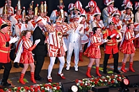 Kuerung 2025-01-18 044  Endlich Prinz Holger II. - Am Samstag 18. Januar 2025 war es endlich soweit. Kürung se. Tollität Prinz Holger II. Mit einem Gala-Abend in der ausverkauften Mercatorhalle in Duisburg. Ein stimmungsvoller Abend mit Show, Musik und Tanz.  Vorab präsentierte sich die Prinzencrew 2025 im WYNDHAM Hotel Duisburger Hof der Leibgarde se. Tollität, die Prinzengarde der Stadt Duisburg. : DVPJ, Holger II, Phil II., Prinz Karneval, Prinz, Prinzessin Mia I., Hofmarschälle, Page, Pagen, Paginnen, HDK, Duisburg, Karneval, Helau, Tollität, Event, Session 2024, Session 2025, HDK Duisburg, Hauptausschuss, Hauptausschuss Karneval Duisburg, Duisburg ist echt