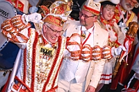 Kuerung 2025-01-18 048  Endlich Prinz Holger II. - Am Samstag 18. Januar 2025 war es endlich soweit. Kürung se. Tollität Prinz Holger II. Mit einem Gala-Abend in der ausverkauften Mercatorhalle in Duisburg. Ein stimmungsvoller Abend mit Show, Musik und Tanz.  Vorab präsentierte sich die Prinzencrew 2025 im WYNDHAM Hotel Duisburger Hof der Leibgarde se. Tollität, die Prinzengarde der Stadt Duisburg. : DVPJ, Holger II, Phil II., Prinz Karneval, Prinz, Prinzessin Mia I., Hofmarschälle, Page, Pagen, Paginnen, HDK, Duisburg, Karneval, Helau, Tollität, Event, Session 2024, Session 2025, HDK Duisburg, Hauptausschuss, Hauptausschuss Karneval Duisburg, Duisburg ist echt