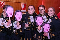 Kuerung 2025-01-18 086  Endlich Prinz Holger II. - Am Samstag 18. Januar 2025 war es endlich soweit. Kürung se. Tollität Prinz Holger II. Mit einem Gala-Abend in der ausverkauften Mercatorhalle in Duisburg. Ein stimmungsvoller Abend mit Show, Musik und Tanz.  Vorab präsentierte sich die Prinzencrew 2025 im WYNDHAM Hotel Duisburger Hof der Leibgarde se. Tollität, die Prinzengarde der Stadt Duisburg. : DVPJ, Holger II, Phil II., Prinz Karneval, Prinz, Prinzessin Mia I., Hofmarschälle, Page, Pagen, Paginnen, HDK, Duisburg, Karneval, Helau, Tollität, Event, Session 2024, Session 2025, HDK Duisburg, Hauptausschuss, Hauptausschuss Karneval Duisburg, Duisburg ist echt