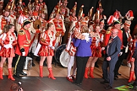 Kuerung 2025-01-18 102  Endlich Prinz Holger II. - Am Samstag 18. Januar 2025 war es endlich soweit. Kürung se. Tollität Prinz Holger II. Mit einem Gala-Abend in der ausverkauften Mercatorhalle in Duisburg. Ein stimmungsvoller Abend mit Show, Musik und Tanz.  Vorab präsentierte sich die Prinzencrew 2025 im WYNDHAM Hotel Duisburger Hof der Leibgarde se. Tollität, die Prinzengarde der Stadt Duisburg. : DVPJ, Holger II, Phil II., Prinz Karneval, Prinz, Prinzessin Mia I., Hofmarschälle, Page, Pagen, Paginnen, HDK, Duisburg, Karneval, Helau, Tollität, Event, Session 2024, Session 2025, HDK Duisburg, Hauptausschuss, Hauptausschuss Karneval Duisburg, Duisburg ist echt