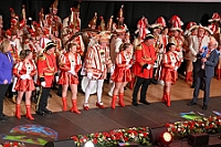 Kuerung 2025-01-18 103  Endlich Prinz Holger II. - Am Samstag 18. Januar 2025 war es endlich soweit. Kürung se. Tollität Prinz Holger II. Mit einem Gala-Abend in der ausverkauften Mercatorhalle in Duisburg. Ein stimmungsvoller Abend mit Show, Musik und Tanz.  Vorab präsentierte sich die Prinzencrew 2025 im WYNDHAM Hotel Duisburger Hof der Leibgarde se. Tollität, die Prinzengarde der Stadt Duisburg. : DVPJ, Holger II, Phil II., Prinz Karneval, Prinz, Prinzessin Mia I., Hofmarschälle, Page, Pagen, Paginnen, HDK, Duisburg, Karneval, Helau, Tollität, Event, Session 2024, Session 2025, HDK Duisburg, Hauptausschuss, Hauptausschuss Karneval Duisburg, Duisburg ist echt