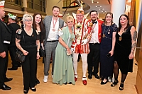 Kuerung 2025-01-18 116  Endlich Prinz Holger II. - Am Samstag 18. Januar 2025 war es endlich soweit. Kürung se. Tollität Prinz Holger II. Mit einem Gala-Abend in der ausverkauften Mercatorhalle in Duisburg. Ein stimmungsvoller Abend mit Show, Musik und Tanz.  Vorab präsentierte sich die Prinzencrew 2025 im WYNDHAM Hotel Duisburger Hof der Leibgarde se. Tollität, die Prinzengarde der Stadt Duisburg. : DVPJ, Holger II, Phil II., Prinz Karneval, Prinz, Prinzessin Mia I., Hofmarschälle, Page, Pagen, Paginnen, HDK, Duisburg, Karneval, Helau, Tollität, Event, Session 2024, Session 2025, HDK Duisburg, Hauptausschuss, Hauptausschuss Karneval Duisburg, Duisburg ist echt