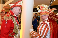Kuerung 2025-01-18 143  Endlich Prinz Holger II. - Am Samstag 18. Januar 2025 war es endlich soweit. Kürung se. Tollität Prinz Holger II. Mit einem Gala-Abend in der ausverkauften Mercatorhalle in Duisburg. Ein stimmungsvoller Abend mit Show, Musik und Tanz.  Vorab präsentierte sich die Prinzencrew 2025 im WYNDHAM Hotel Duisburger Hof der Leibgarde se. Tollität, die Prinzengarde der Stadt Duisburg. : DVPJ, Holger II, Phil II., Prinz Karneval, Prinz, Prinzessin Mia I., Hofmarschälle, Page, Pagen, Paginnen, HDK, Duisburg, Karneval, Helau, Tollität, Event, Session 2024, Session 2025, HDK Duisburg, Hauptausschuss, Hauptausschuss Karneval Duisburg, Duisburg ist echt