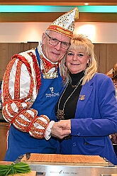 FRG 2025-02-12 47  Eine alte Tradition  - „Prinzenkochen“ bei Fran Schwarz, FRG. Ein nicht ganz vergessene Tradition lebt wieder auf. Der Prinz mit seiner Crew bekochen Freunde und Bekannte. : DVPJ, Holger II, Phil II., Prinz Karneval, Prinz, Prinzessin Mia I., Hofmarschälle, Page, Pagen, Paginnen, HDK, Duisburg, Karneval, Helau, Tollität, Event, Session 2024, Session 2025, HDK Duisburg, Hauptausschuss, Hauptausschuss Karneval Duisburg, Duisburg ist echt