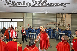 Goetz Klinger 2025-02-14 05  Sponsorenbesuch - Ein Sponsor der Prinzencrew ist die „Götz & Klinger GmbH“. Das in Neumühl ansässige Unternehmen ist Spezialist für Kälte- und Klimatechnik, sowie Schankanlagen. : DVPJ, Holger II, Phil II., Prinz Karneval, Prinz, Prinzessin Mia I., Hofmarschälle, Page, Pagen, Paginnen, HDK, Duisburg, Karneval, Helau, Tollität, Event, Session 2024, Session 2025, HDK Duisburg, Hauptausschuss, Hauptausschuss Karneval Duisburg, Duisburg ist echt