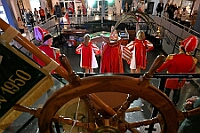 03 SenatEmpf WG Ruhrort 2025-02-17 14  Tour-Tag 17. Februar - Gestartet sind wir bei der Karnevalsfeier für Senioren im Malterser-Stift St. Hedwig in Huckingen, Organisiert von Stadtgarde Rot-Weiss. Dann ging linksrheinisch im Seniorenzentrum, von der „GeSoB“ mit dem „Sozialen Ring Ruhrstädt“, an der Zechenstraße in Homberg weiter. Am Frühen Abend besuchten wir den Senats-Prinzenempfang der KG Weiss-Grün Ruhrort im „Museum der deutschen Binnenschifffahrt“. : DVPJ, Holger II, Phil II., Prinz Karneval, Prinz, Prinzessin Mia I., Hofmarschälle, Page, Pagen, Paginnen, HDK, Duisburg, Karneval, Helau, Tollität, Event, Session 2024, Session 2025, HDK Duisburg, Hauptausschuss, Hauptausschuss Karneval Duisburg, Duisburg ist echt