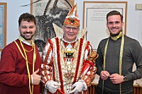 01 CDU Fraktion 2025-02-19 15  Mittwoch, 19. Februar - Jahrelang ist der Besuch der CDU Ratsfraktion im Rathaus Tradition. Genauso wie der dort verliehene „Wurstorden“. Zur vorgerückter Stunde wurde es dann leise. In Opgen-Rhein's "Zum Johanniter", in Walsum, hieß es zum 2.Mal,  „Flüstersitzung“, Veranstalter die Duisburger Prinzengarde. : DVPJ, Holger II, Phil II., Prinz Karneval, Prinz, Prinzessin Mia I., Hofmarschälle, Page, Pagen, Paginnen, HDK, Duisburg, Karneval, Helau, Tollität, Event, Session 2024, Session 2025, HDK Duisburg, Hauptausschuss, Hauptausschuss Karneval Duisburg, Duisburg ist echt