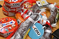 01 CDU Fraktion 2025-02-19 20  Mittwoch, 19. Februar - Jahrelang ist der Besuch der CDU Ratsfraktion im Rathaus Tradition. Genauso wie der dort verliehene „Wurstorden“. Zur vorgerückter Stunde wurde es dann leise. In Opgen-Rhein's "Zum Johanniter", in Walsum, hieß es zum 2.Mal,  „Flüstersitzung“, Veranstalter die Duisburger Prinzengarde. : DVPJ, Holger II, Phil II., Prinz Karneval, Prinz, Prinzessin Mia I., Hofmarschälle, Page, Pagen, Paginnen, HDK, Duisburg, Karneval, Helau, Tollität, Event, Session 2024, Session 2025, HDK Duisburg, Hauptausschuss, Hauptausschuss Karneval Duisburg, Duisburg ist echt