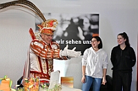 02 Studio47 2025-02-26 02  26. Februar, ein Mittwoch - Pünktlich um 11:11 Uhr beginnt der Empfang der Bezirksvertretung Rheinhausen in der Erlöserkirche. Natürlich ein Termin mit der Kinderprinzencrew. Danach folgen wir einer Einladung des Studio 47. Am Nachmittag haben Seniorenkarneval auf dem Plan. Im Malteser-Stift in St. Nikolaus wird gesungen und geschunkelt. Am Abend dann das Highlight. Im IntercityHotel geb es den Prinzenempfang der Heimatgesellschaft von sr. Tollität, den Roten Funken. : DVPJ, Holger II, Phil II., Prinz Karneval, Prinz, Prinzessin Mia I., Hofmarschälle, Page, Pagen, Paginnen, HDK, Duisburg, Karneval, Helau, Tollität, Event, Session 2024, Session 2025, HDK Duisburg, Hauptausschuss, Hauptausschuss Karneval Duisburg, Duisburg ist echt