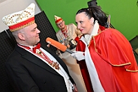 02 Studio47 2025-02-26 07  26. Februar, ein Mittwoch - Pünktlich um 11:11 Uhr beginnt der Empfang der Bezirksvertretung Rheinhausen in der Erlöserkirche. Natürlich ein Termin mit der Kinderprinzencrew. Danach folgen wir einer Einladung des Studio 47. Am Nachmittag haben Seniorenkarneval auf dem Plan. Im Malteser-Stift in St. Nikolaus wird gesungen und geschunkelt. Am Abend dann das Highlight. Im IntercityHotel geb es den Prinzenempfang der Heimatgesellschaft von sr. Tollität, den Roten Funken. : DVPJ, Holger II, Phil II., Prinz Karneval, Prinz, Prinzessin Mia I., Hofmarschälle, Page, Pagen, Paginnen, HDK, Duisburg, Karneval, Helau, Tollität, Event, Session 2024, Session 2025, HDK Duisburg, Hauptausschuss, Hauptausschuss Karneval Duisburg, Duisburg ist echt