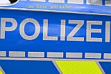 Altweibertour 2025-02-28 025  Altweibertour 2025, Helau heißt Willkommen - Über 20 Mal hieß es raus aus den Bus, rauf auf die Bühne und zurück in den Bus. Die Tour startete im IntercityHotel Duisburger Hof. Wir fuhren  quer durch unsere Stadt. U. a. waren wir im Polizeipräsidium, Festzelt vom HDK im LANUV bei der HARGREAVES und bei vielen Veranstaltungen der Karnevalsgesellschaften. : DVPJ, Holger II, Phil II., Prinz Karneval, Prinz, Prinzessin Mia I., Hofmarschälle, Page, Pagen, Paginnen, HDK, Duisburg, Karneval, Helau, Tollität, Event, Session 2024, Session 2025, HDK Duisburg, Hauptausschuss, Hauptausschuss Karneval Duisburg, Duisburg ist echt