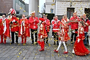 Karnevalssamstagstour 2025-03-01 007  Die Karnevalssamtags-Tour - Um acht Uhr wird vor dem WYNDHAM Hotel Duisburger Hof die Kinderprinzencrew geweckt. Danach folgen noch bis Mitternacht 10 weitere Termin. U.a. der Hamborner Kinderkarnevalszug, das Biwak von Ehren- und Bürgergarde und Schützenkarneval. : DVPJ, Holger II, Phil II., Prinz Karneval, Prinz, Prinzessin Mia I., Hofmarschälle, Page, Pagen, Paginnen, HDK, Duisburg, Karneval, Helau, Tollität, Event, Session 2024, Session 2025, HDK Duisburg, Hauptausschuss, Hauptausschuss Karneval Duisburg, Duisburg ist echt