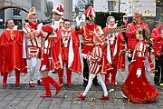 Karnevalssamstagstour 2025-03-01 008  Die Karnevalssamtags-Tour - Um acht Uhr wird vor dem WYNDHAM Hotel Duisburger Hof die Kinderprinzencrew geweckt. Danach folgen noch bis Mitternacht 10 weitere Termin. U.a. der Hamborner Kinderkarnevalszug, das Biwak von Ehren- und Bürgergarde und Schützenkarneval. : DVPJ, Holger II, Phil II., Prinz Karneval, Prinz, Prinzessin Mia I., Hofmarschälle, Page, Pagen, Paginnen, HDK, Duisburg, Karneval, Helau, Tollität, Event, Session 2024, Session 2025, HDK Duisburg, Hauptausschuss, Hauptausschuss Karneval Duisburg, Duisburg ist echt
