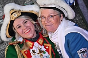 Karnevalssamstagstour 2025-03-01 062  Die Karnevalssamtags-Tour - Um acht Uhr wird vor dem WYNDHAM Hotel Duisburger Hof die Kinderprinzencrew geweckt. Danach folgen noch bis Mitternacht 10 weitere Termin. U.a. der Hamborner Kinderkarnevalszug, das Biwak von Ehren- und Bürgergarde und Schützenkarneval. : DVPJ, Holger II, Phil II., Prinz Karneval, Prinz, Prinzessin Mia I., Hofmarschälle, Page, Pagen, Paginnen, HDK, Duisburg, Karneval, Helau, Tollität, Event, Session 2024, Session 2025, HDK Duisburg, Hauptausschuss, Hauptausschuss Karneval Duisburg, Duisburg ist echt