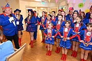 Karnevalssamstagstour 2025-03-01 078  Die Karnevalssamtags-Tour - Um acht Uhr wird vor dem WYNDHAM Hotel Duisburger Hof die Kinderprinzencrew geweckt. Danach folgen noch bis Mitternacht 10 weitere Termin. U.a. der Hamborner Kinderkarnevalszug, das Biwak von Ehren- und Bürgergarde und Schützenkarneval. : DVPJ, Holger II, Phil II., Prinz Karneval, Prinz, Prinzessin Mia I., Hofmarschälle, Page, Pagen, Paginnen, HDK, Duisburg, Karneval, Helau, Tollität, Event, Session 2024, Session 2025, HDK Duisburg, Hauptausschuss, Hauptausschuss Karneval Duisburg, Duisburg ist echt