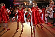 Karnevalssamstagstour 2025-03-01 120  Die Karnevalssamtags-Tour - Um acht Uhr wird vor dem WYNDHAM Hotel Duisburger Hof die Kinderprinzencrew geweckt. Danach folgen noch bis Mitternacht 10 weitere Termin. U.a. der Hamborner Kinderkarnevalszug, das Biwak von Ehren- und Bürgergarde und Schützenkarneval. : DVPJ, Holger II, Phil II., Prinz Karneval, Prinz, Prinzessin Mia I., Hofmarschälle, Page, Pagen, Paginnen, HDK, Duisburg, Karneval, Helau, Tollität, Event, Session 2024, Session 2025, HDK Duisburg, Hauptausschuss, Hauptausschuss Karneval Duisburg, Duisburg ist echt