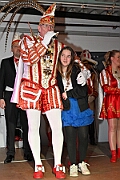 Karnevalssamstagstour 2025-03-01 123  Die Karnevalssamtags-Tour - Um acht Uhr wird vor dem WYNDHAM Hotel Duisburger Hof die Kinderprinzencrew geweckt. Danach folgen noch bis Mitternacht 10 weitere Termin. U.a. der Hamborner Kinderkarnevalszug, das Biwak von Ehren- und Bürgergarde und Schützenkarneval. : DVPJ, Holger II, Phil II., Prinz Karneval, Prinz, Prinzessin Mia I., Hofmarschälle, Page, Pagen, Paginnen, HDK, Duisburg, Karneval, Helau, Tollität, Event, Session 2024, Session 2025, HDK Duisburg, Hauptausschuss, Hauptausschuss Karneval Duisburg, Duisburg ist echt