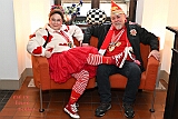 Rosenmontag 2025-03-03 076  „Just Married“ und dann Rosenmontag - Ein ungewöhnlicher Start in den Rosenmontag. Im Standesamt geben sich vor OB Sören Link Lara und Chris Loosen das Ja-Wort. Dann Prinzenwecken vor dem IntercityHotel. Im Rathaus geht es weiter mit dem Prinzenfrühstück im Ratssaal. Prinz Holger II. und Hofmarschälle erhalten den „Stern“ und gehören jetzt zum „Club der alten Herrn“. Bei  Kaiserwetter dann der Umzug durch die Stadt. Bei der After-Zug-Party ist dann Schluss, die Crew werden nach einer erfolgreichen Session verabschiedet. : DVPJ, Holger II, Phil II., Prinz Karneval, Prinz, Prinzessin Mia I., Hofmarschälle, Page, Pagen, Paginnen, HDK, Duisburg, Karneval, Helau, Tollität, Event, Session 2024, Session 2025, HDK Duisburg, Hauptausschuss, Hauptausschuss Karneval Duisburg, Duisburg ist echt