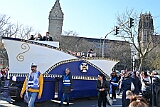 Rosenmontag 2025-03-03 136  „Just Married“ und dann Rosenmontag - Ein ungewöhnlicher Start in den Rosenmontag. Im Standesamt geben sich vor OB Sören Link Lara und Chris Loosen das Ja-Wort. Dann Prinzenwecken vor dem IntercityHotel. Im Rathaus geht es weiter mit dem Prinzenfrühstück im Ratssaal. Prinz Holger II. und Hofmarschälle erhalten den „Stern“ und gehören jetzt zum „Club der alten Herrn“. Bei  Kaiserwetter dann der Umzug durch die Stadt. Bei der After-Zug-Party ist dann Schluss, die Crew werden nach einer erfolgreichen Session verabschiedet. : DVPJ, Holger II, Phil II., Prinz Karneval, Prinz, Prinzessin Mia I., Hofmarschälle, Page, Pagen, Paginnen, HDK, Duisburg, Karneval, Helau, Tollität, Event, Session 2024, Session 2025, HDK Duisburg, Hauptausschuss, Hauptausschuss Karneval Duisburg, Duisburg ist echt