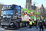 Rosenmontag 2025-03-03 147  „Just Married“ und dann Rosenmontag - Ein ungewöhnlicher Start in den Rosenmontag. Im Standesamt geben sich vor OB Sören Link Lara und Chris Loosen das Ja-Wort. Dann Prinzenwecken vor dem IntercityHotel. Im Rathaus geht es weiter mit dem Prinzenfrühstück im Ratssaal. Prinz Holger II. und Hofmarschälle erhalten den „Stern“ und gehören jetzt zum „Club der alten Herrn“. Bei  Kaiserwetter dann der Umzug durch die Stadt. Bei der After-Zug-Party ist dann Schluss, die Crew werden nach einer erfolgreichen Session verabschiedet. : DVPJ, Holger II, Phil II., Prinz Karneval, Prinz, Prinzessin Mia I., Hofmarschälle, Page, Pagen, Paginnen, HDK, Duisburg, Karneval, Helau, Tollität, Event, Session 2024, Session 2025, HDK Duisburg, Hauptausschuss, Hauptausschuss Karneval Duisburg, Duisburg ist echt