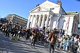 Rosenmontag 2025-03-03 156  „Just Married“ und dann Rosenmontag - Ein ungewöhnlicher Start in den Rosenmontag. Im Standesamt geben sich vor OB Sören Link Lara und Chris Loosen das Ja-Wort. Dann Prinzenwecken vor dem IntercityHotel. Im Rathaus geht es weiter mit dem Prinzenfrühstück im Ratssaal. Prinz Holger II. und Hofmarschälle erhalten den „Stern“ und gehören jetzt zum „Club der alten Herrn“. Bei  Kaiserwetter dann der Umzug durch die Stadt. Bei der After-Zug-Party ist dann Schluss, die Crew werden nach einer erfolgreichen Session verabschiedet. : DVPJ, Holger II, Phil II., Prinz Karneval, Prinz, Prinzessin Mia I., Hofmarschälle, Page, Pagen, Paginnen, HDK, Duisburg, Karneval, Helau, Tollität, Event, Session 2024, Session 2025, HDK Duisburg, Hauptausschuss, Hauptausschuss Karneval Duisburg, Duisburg ist echt