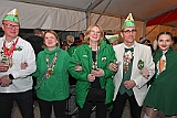 Rosenmontag 2025-03-03 198  „Just Married“ und dann Rosenmontag - Ein ungewöhnlicher Start in den Rosenmontag. Im Standesamt geben sich vor OB Sören Link Lara und Chris Loosen das Ja-Wort. Dann Prinzenwecken vor dem IntercityHotel. Im Rathaus geht es weiter mit dem Prinzenfrühstück im Ratssaal. Prinz Holger II. und Hofmarschälle erhalten den „Stern“ und gehören jetzt zum „Club der alten Herrn“. Bei  Kaiserwetter dann der Umzug durch die Stadt. Bei der After-Zug-Party ist dann Schluss, die Crew werden nach einer erfolgreichen Session verabschiedet. : DVPJ, Holger II, Phil II., Prinz Karneval, Prinz, Prinzessin Mia I., Hofmarschälle, Page, Pagen, Paginnen, HDK, Duisburg, Karneval, Helau, Tollität, Event, Session 2024, Session 2025, HDK Duisburg, Hauptausschuss, Hauptausschuss Karneval Duisburg, Duisburg ist echt