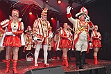 Rosenmontag 2025-03-03 205  „Just Married“ und dann Rosenmontag - Ein ungewöhnlicher Start in den Rosenmontag. Im Standesamt geben sich vor OB Sören Link Lara und Chris Loosen das Ja-Wort. Dann Prinzenwecken vor dem IntercityHotel. Im Rathaus geht es weiter mit dem Prinzenfrühstück im Ratssaal. Prinz Holger II. und Hofmarschälle erhalten den „Stern“ und gehören jetzt zum „Club der alten Herrn“. Bei  Kaiserwetter dann der Umzug durch die Stadt. Bei der After-Zug-Party ist dann Schluss, die Crew werden nach einer erfolgreichen Session verabschiedet. : DVPJ, Holger II, Phil II., Prinz Karneval, Prinz, Prinzessin Mia I., Hofmarschälle, Page, Pagen, Paginnen, HDK, Duisburg, Karneval, Helau, Tollität, Event, Session 2024, Session 2025, HDK Duisburg, Hauptausschuss, Hauptausschuss Karneval Duisburg, Duisburg ist echt