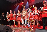 Rosenmontag 2025-03-03 260  „Just Married“ und dann Rosenmontag - Ein ungewöhnlicher Start in den Rosenmontag. Im Standesamt geben sich vor OB Sören Link Lara und Chris Loosen das Ja-Wort. Dann Prinzenwecken vor dem IntercityHotel. Im Rathaus geht es weiter mit dem Prinzenfrühstück im Ratssaal. Prinz Holger II. und Hofmarschälle erhalten den „Stern“ und gehören jetzt zum „Club der alten Herrn“. Bei  Kaiserwetter dann der Umzug durch die Stadt. Bei der After-Zug-Party ist dann Schluss, die Crew werden nach einer erfolgreichen Session verabschiedet. : DVPJ, Holger II, Phil II., Prinz Karneval, Prinz, Prinzessin Mia I., Hofmarschälle, Page, Pagen, Paginnen, HDK, Duisburg, Karneval, Helau, Tollität, Event, Session 2024, Session 2025, HDK Duisburg, Hauptausschuss, Hauptausschuss Karneval Duisburg, Duisburg ist echt